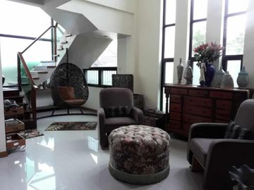 House & Lot in Palm Crest Tagaytay for SALE! 240 sqm at 18M