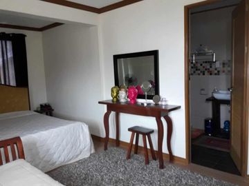 House & Lot in Palm Crest Tagaytay for SALE! 240 sqm at 18M