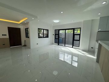 Great Value for an Elegant 200+ sqm Home in Colinas Verdes Bulacan -Keziah