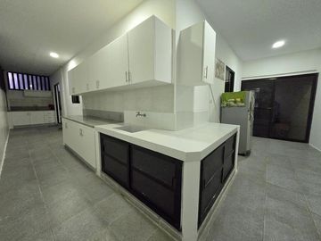 Well Maintained Contemporary Two-Storey 5BR House For Sale in Angeles City