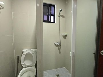 Well Maintained Contemporary Two-Storey 5BR House For Sale in Angeles City