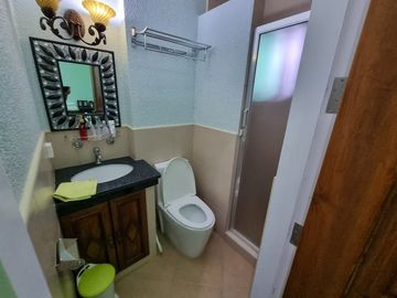 5-Bedroom Astonishing 2-Storey House With Basement In Metro Tagaytay