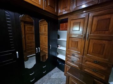 5-Bedroom Astonishing 2-Storey House With Basement In Metro Tagaytay