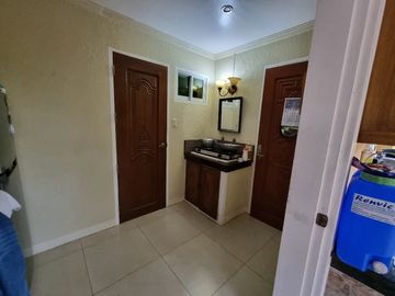 5-Bedroom Astonishing 2-Storey House With Basement In Metro Tagaytay