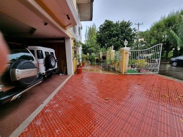 5-Bedroom Astonishing 2-Storey House With Basement In Metro Tagaytay