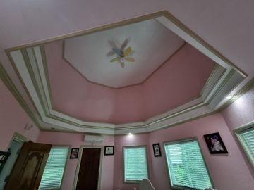 5-Bedroom Astonishing 2-Storey House With Basement In Metro Tagaytay