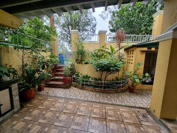 5-Bedroom Astonishing 2-Storey House With Basement In Metro Tagaytay