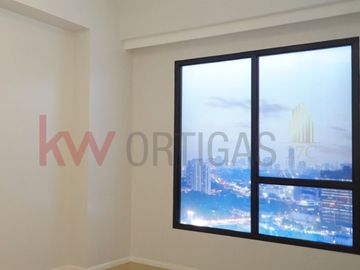 For Sale Luxury 1-BR Deluxe Unit – The Velaris Residences in Bridgestown, Pasig