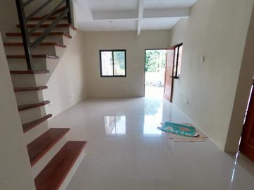 Starter Home in QC | 3BR, 2 T&B, Near SM Fairview & MRT7 - Gio