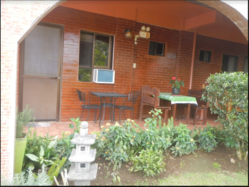 Tagaytay City Big House For Sale 1,000 sqm