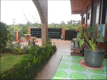 Tagaytay City Big House For Sale 1,000 sqm