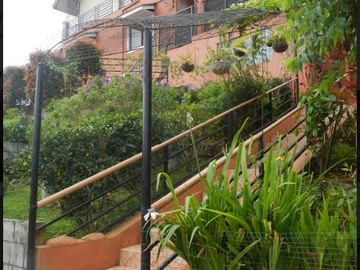 Tagaytay City Big House For Sale 1,000 sqm