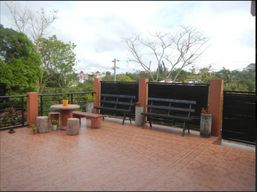 Tagaytay City Big House For Sale 1,000 sqm
