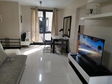 RFO Fully Furnished 2BR w/ Balcony FOR SALE at Greenbelt Hamilton Legazpi Makati