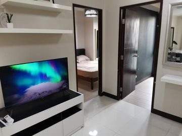 RFO Fully Furnished 2BR w/ Balcony FOR SALE at Greenbelt Hamilton Legazpi Makati