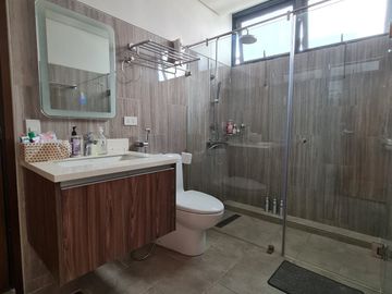 Modern 5BR Horizon Estates Home in San Juan – Semi-Furnished with Skyline Views