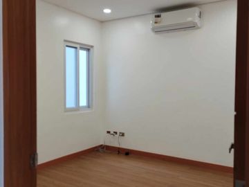 Pasig Modern 2 Car Garage Townhouse for Sale in Greenwoods Pasig-MD