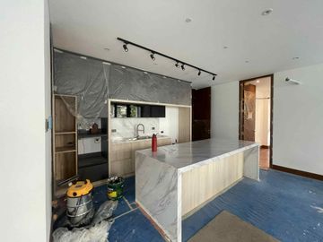 Exclusive QC Estate: 5BR, Pool, Rooftop, Elevator – All Yours at P78M - Gio