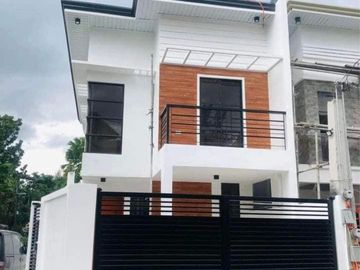 For Sale: 2-Storey House in Greenview Executive Village, Fairview QC – Gio