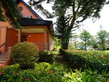 Ready For Occupancy House For Sale in Tagaytay City.