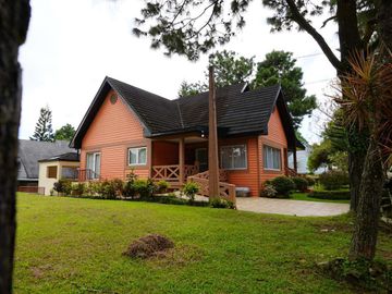 Ready For Occupancy House For Sale in Tagaytay City.