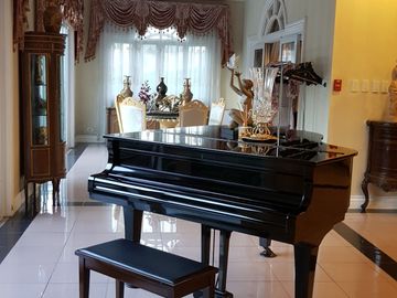 3-Storey 5BR House in Ayala Alabang Muntinlupa for Sale
