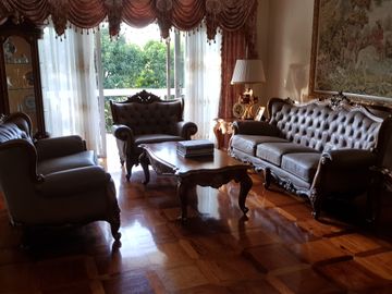 3-Storey 5BR House in Ayala Alabang Muntinlupa for Sale