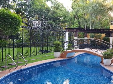 3-Storey 5BR House in Ayala Alabang Muntinlupa for Sale