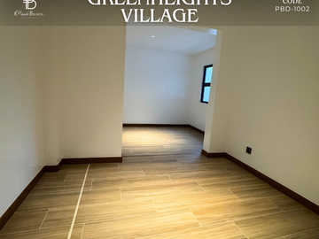 For Sale 4 Bedrooms Greenheights Village House at Parañaque City