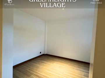 For Sale 4 Bedrooms Greenheights Village House at Parañaque City