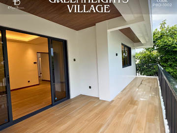 For Sale 4 Bedrooms Greenheights Village House at Parañaque City