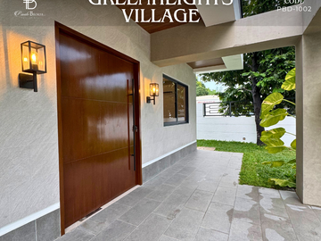 For Sale 4 Bedrooms Greenheights Village House at Parañaque City