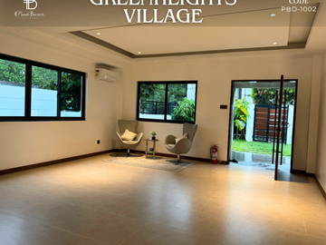 For Sale 4 Bedrooms Greenheights Village House at Parañaque City