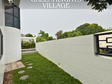 For Sale 4 Bedrooms Greenheights Village House at Parañaque City