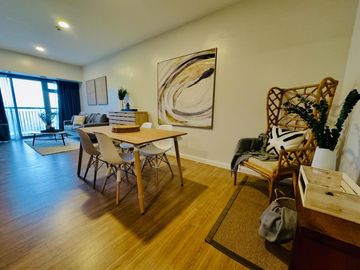 1BR IN BGC FOR SALE - PARK TRIANGLE RESIDENCES