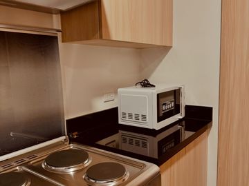 1BR IN BGC FOR SALE - PARK TRIANGLE RESIDENCES