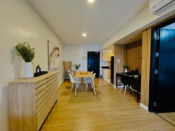 1BR IN BGC FOR SALE - PARK TRIANGLE RESIDENCES