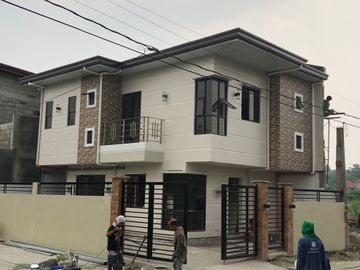4 Bedroom CUSTOMIZED House and Lot for Sale in CRESTA VERDE Subd. Quezon City