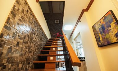 2 Bedroom Condominium with Parking @ The Columns -Legaspi, Makati for Sale