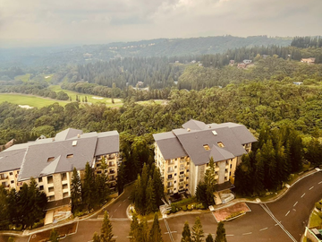 MAHOGANY BLDG TAGAYTAY HIGHLANDS | 4-BR Penthouse unit with 2 Parking |FOR SALE!