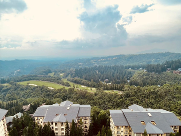 MAHOGANY BLDG TAGAYTAY HIGHLANDS | 4-BR Penthouse unit with 2 Parking |FOR SALE!