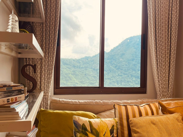 MAHOGANY BLDG TAGAYTAY HIGHLANDS | 4-BR Penthouse unit with 2 Parking |FOR SALE!