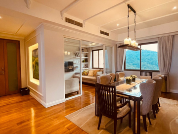 MAHOGANY BLDG TAGAYTAY HIGHLANDS | 4-BR Penthouse unit with 2 Parking |FOR SALE!