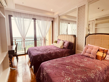 MAHOGANY BLDG TAGAYTAY HIGHLANDS | 4-BR Penthouse unit with 2 Parking |FOR SALE!