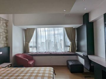 Condo for sale St. Francis Shangri-La Place studio unit Mandaluyong condo