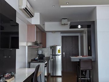 Condo for sale St. Francis Shangri-La Place studio unit Mandaluyong condo