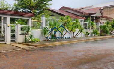 3 bedroom House & Lot for Sale Royal Tagaytay Estate