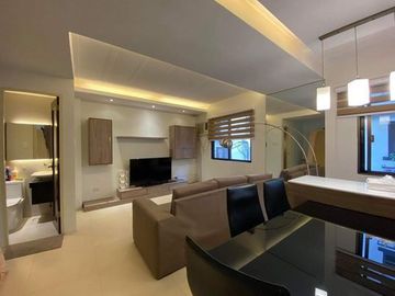 2 Bedroom Townhouse For Sale at Robinsons Circle, Ugong,Pasig City