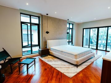 Capitol Homes, QC Luxury House and Lot For Sale