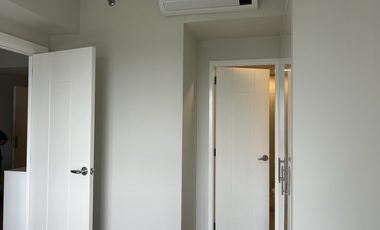 The Arton by Rockwell, North Tower W/ Furnished 1BR & Brand New Furniture in QC